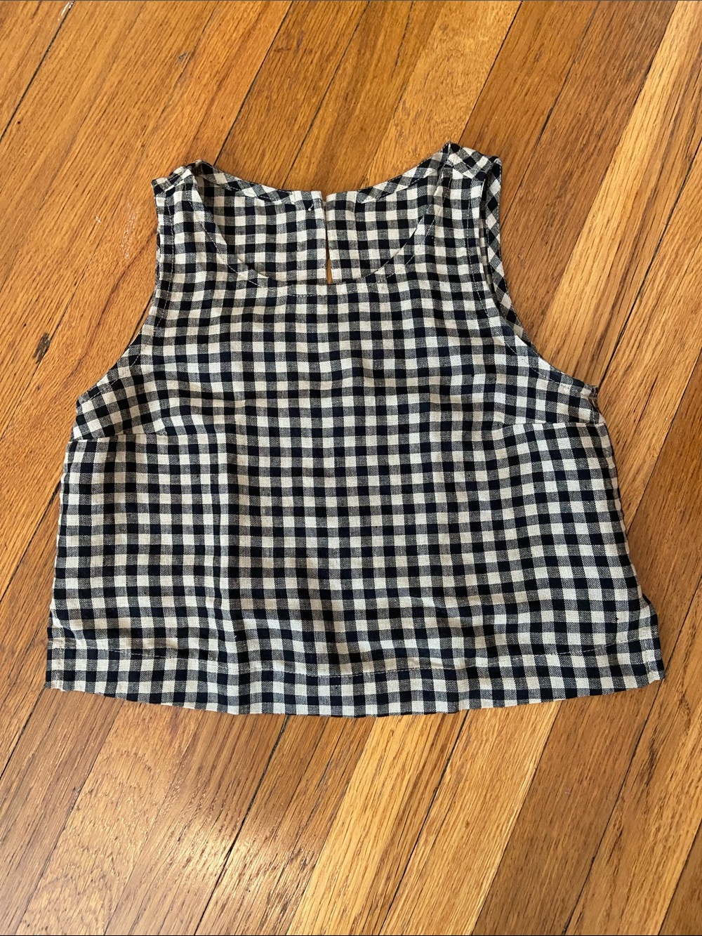 Not perfect linen black and White Gingham Sleeveless Crop Top